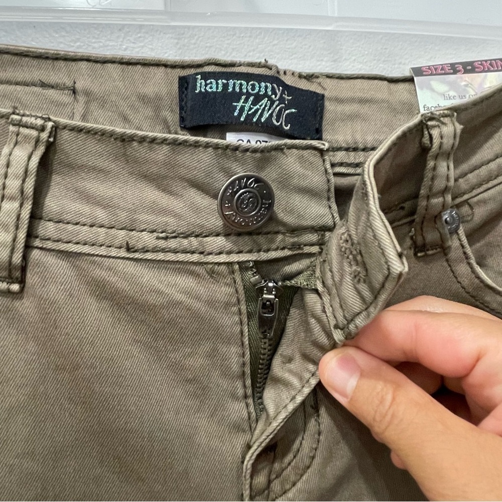 Harmony + Havoc Vintage Khaki Skinny Jeans Size 3 - Distressed with Patches - Picture 5 of 16